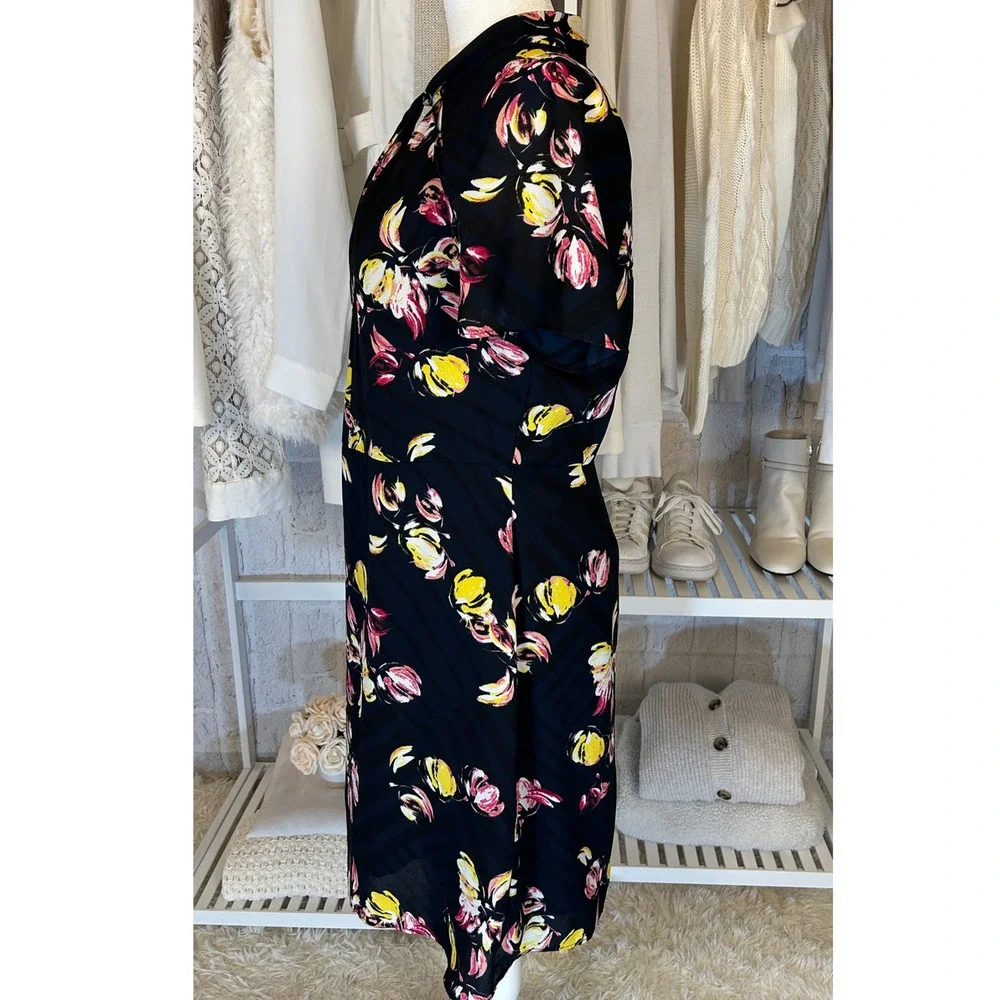 Banana Republic Womens Sz 6 Navy Twist Neck Multicolor Floral Sheath Dress #0433 - Picture 3 of 12